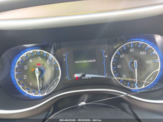 2C4RC1DG8MR538646 Chrysler Voyager Lxi
