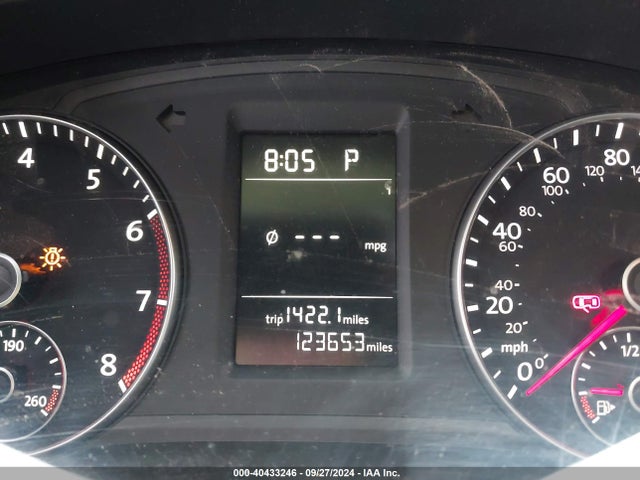 Volkswagen Passat 1.8t Wolfsburg Edition 2015 1VWAT7A32FC005511 Image 16