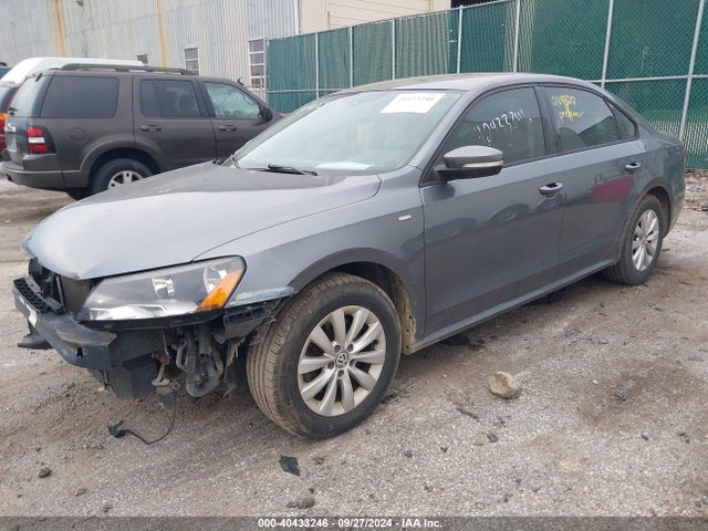 1VWAT7A32FC005511 Volkswagen Passat 1.8t Wolfsburg Edition