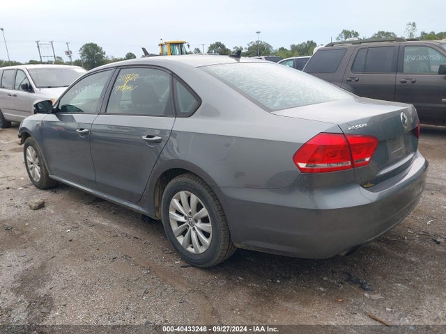 Volkswagen Passat 1.8t Wolfsburg Edition 2015 1VWAT7A32FC005511 Image 3