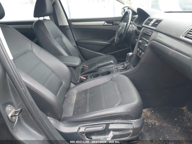 Volkswagen Passat 1.8t Wolfsburg Edition 2015 1VWAT7A32FC005511 Image 5
