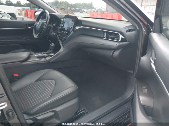4T1G11AK3NU633301 Toyota CAMRY SE