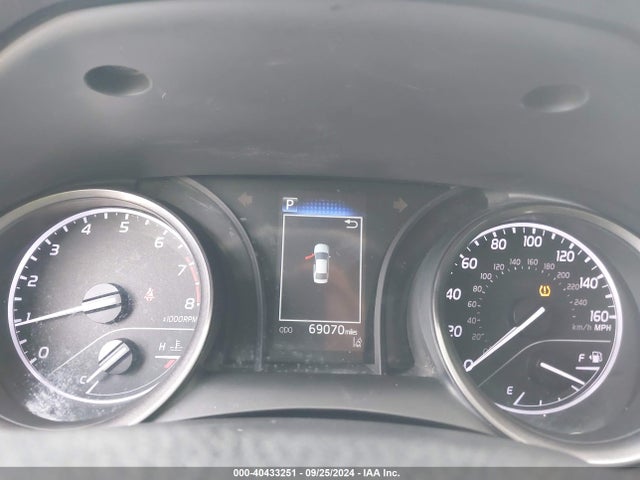 4T1G11AK3NU633301 Toyota CAMRY SE
