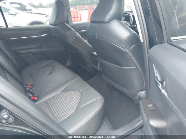 4T1G11AK3NU633301 Toyota CAMRY SE