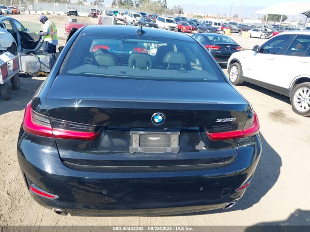 BMW 330I 2019 WBA5R1C53KAK06786 Image 16