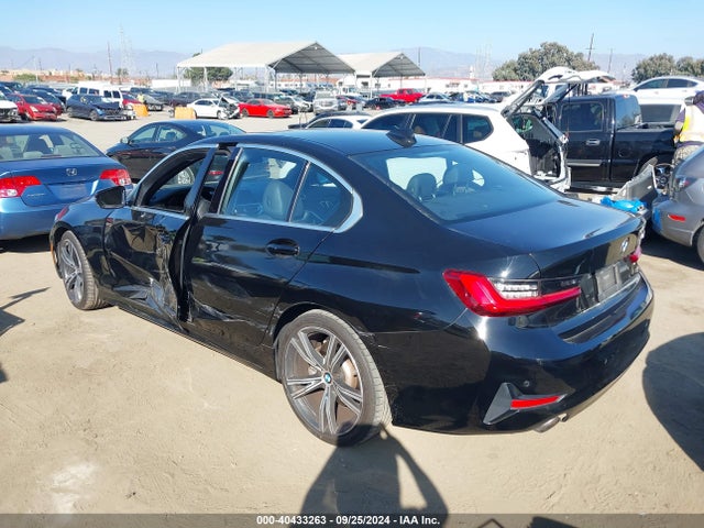 BMW 330I 2019 WBA5R1C53KAK06786 Image 3