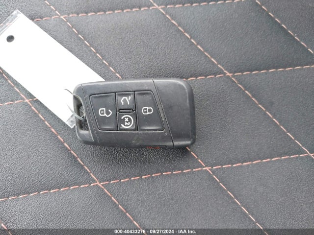 3VV2B7AX8KM064716 Volkswagen Tiguan