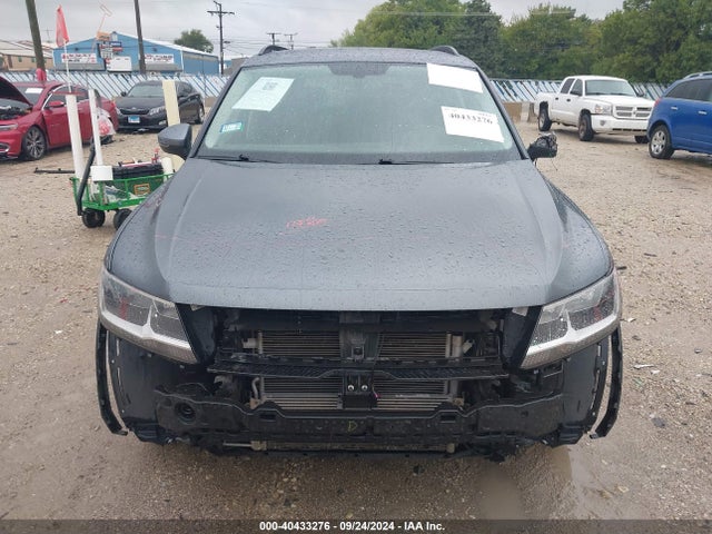 3VV2B7AX8KM064716 Volkswagen Tiguan