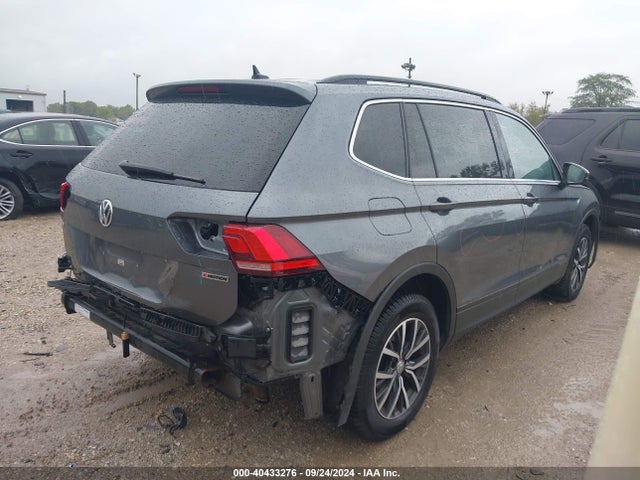 3VV2B7AX8KM064716 Volkswagen Tiguan