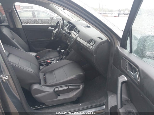 3VV2B7AX8KM064716 Volkswagen Tiguan