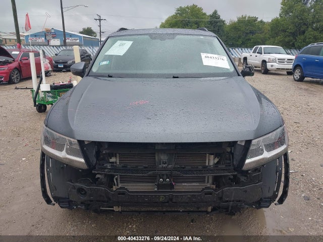 3VV2B7AX8KM064716 Volkswagen Tiguan