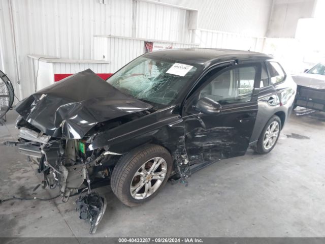 JA4AD3A32EZ011257 Mitsubishi Outlander Se