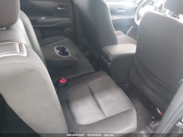 JA4AD3A32EZ011257 Mitsubishi Outlander Se