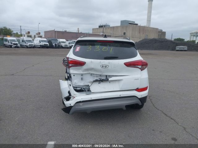 KM8J3CA24JU643020 Hyundai Tucson Value
