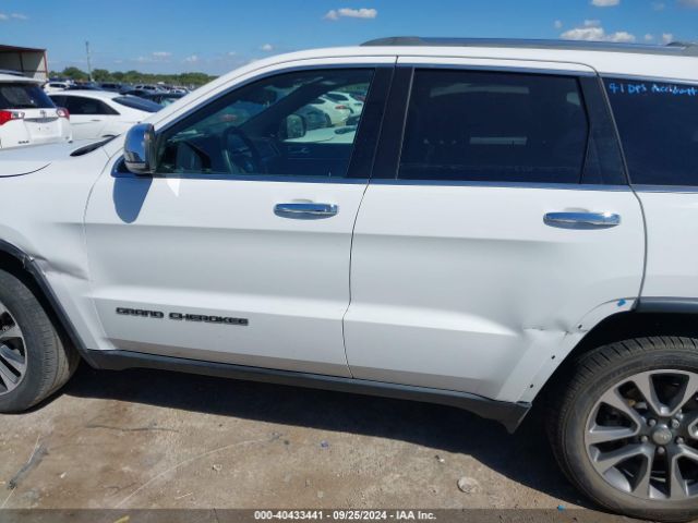 1C4RJEBG4JC197315 Jeep Grand Cherokee Limited 4x2