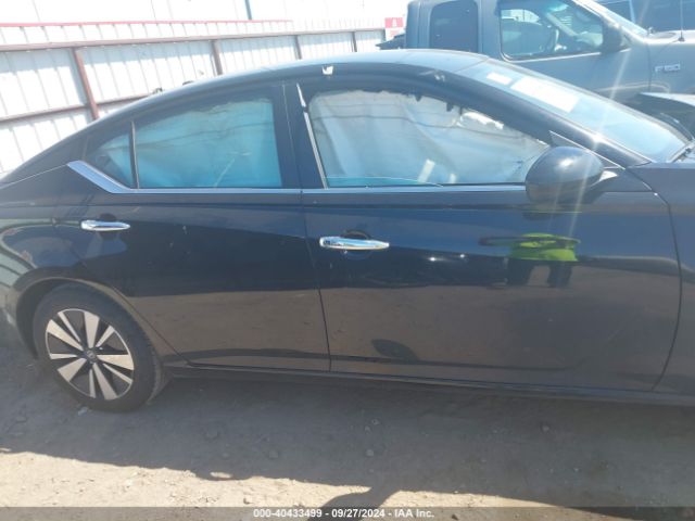1N4BL4DV9NN330944 Nissan Altima Sv Fwd