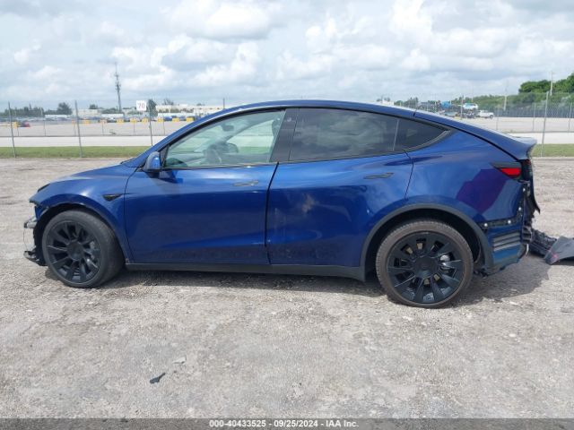 7SAYGDEE9NF386245 Tesla Model Y Long Range Dual Motor All-wheel Drive