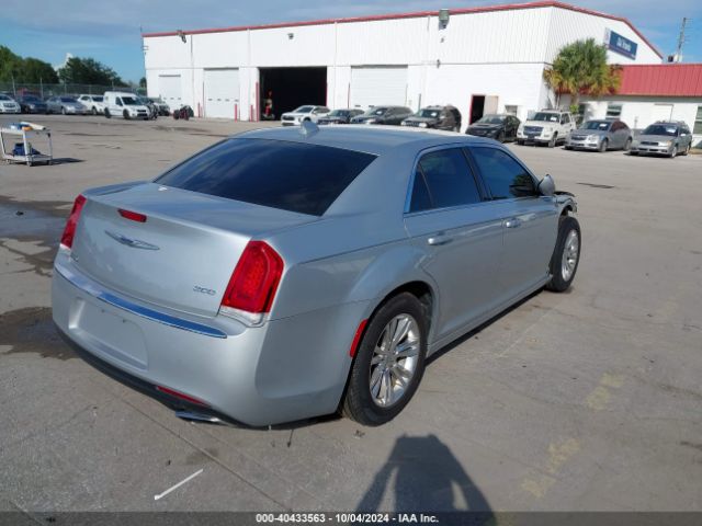 2C3CCAAG3LH193996 Chrysler 300 Touring L