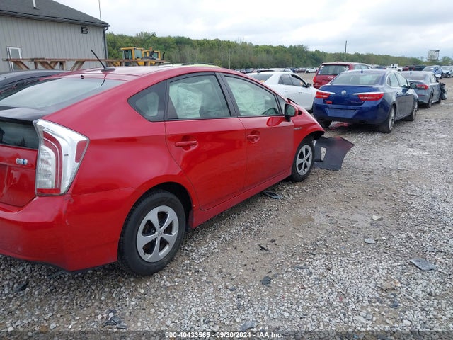 Toyota Prius Three 2014 JTDKN3DU5E0388679 Image 4
