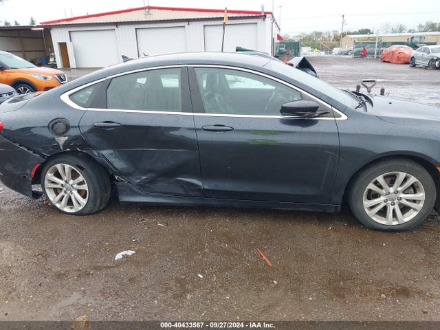 Chrysler 200 Limited Platinum 2016 1C3CCCAB8GN192730 Image 13
