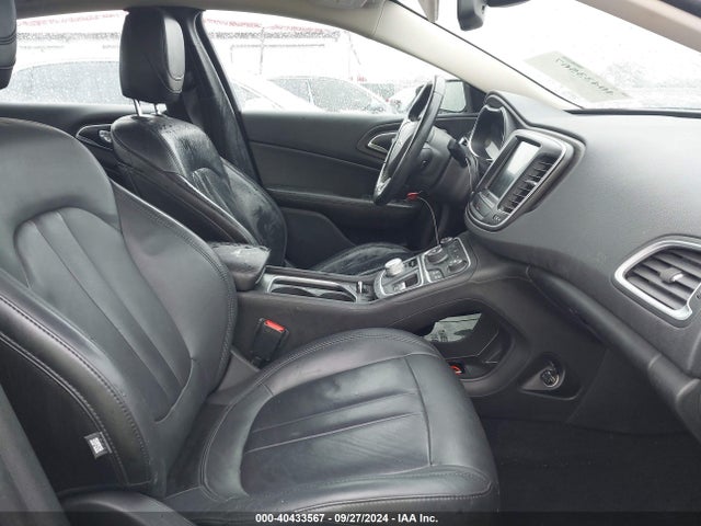 Chrysler 200 Limited Platinum 2016 1C3CCCAB8GN192730 Image 5