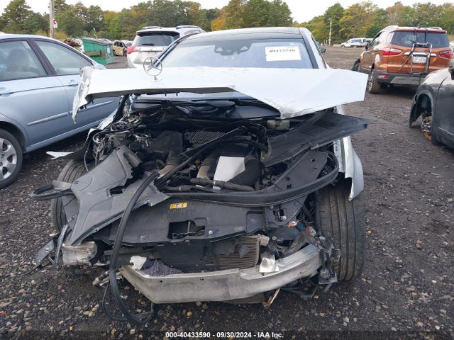 WDDUG8FB9FA150542 Mercedes-Benz S 550 4matic