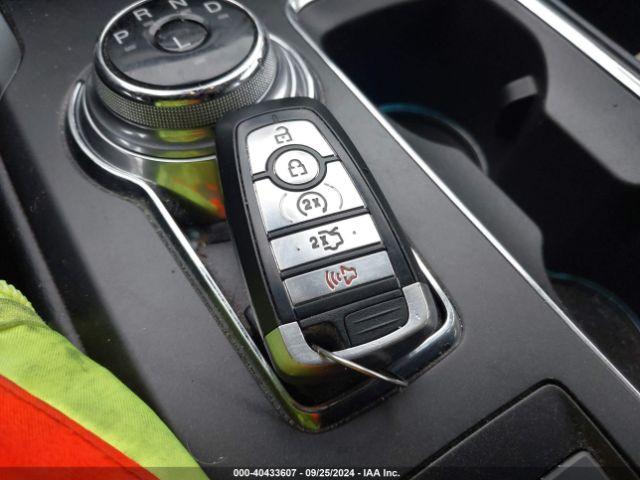 3FA6P0SU8JR260899 Ford Fusion Energi Titanium