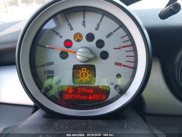 2009 MINI COOPER WMWMF33579TU74805 Photo 6