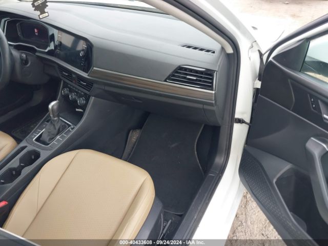 3VWE57BU2KM049231 Volkswagen Jetta 1.4t Sel