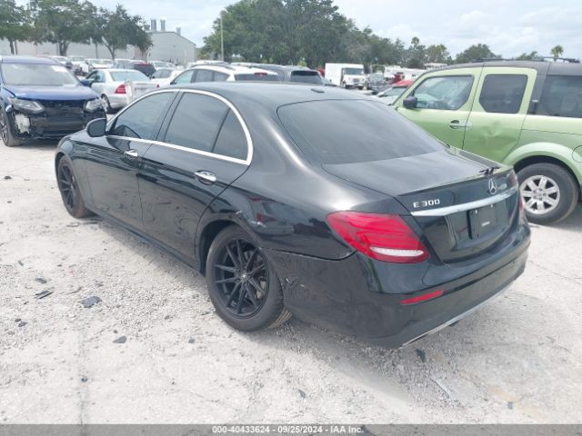 WDDZF4KB5JA342962 Mercedes-Benz E 300 4matic