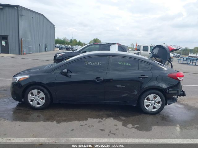 3KPFK4A70HE099395 KIA FORTE LX