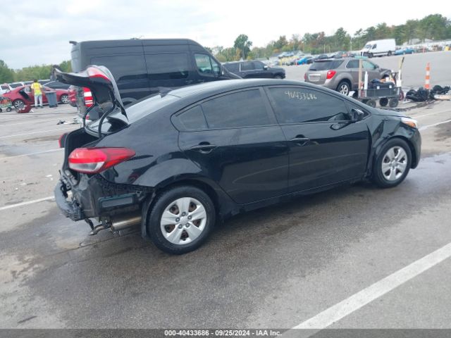 3KPFK4A70HE099395 KIA FORTE LX