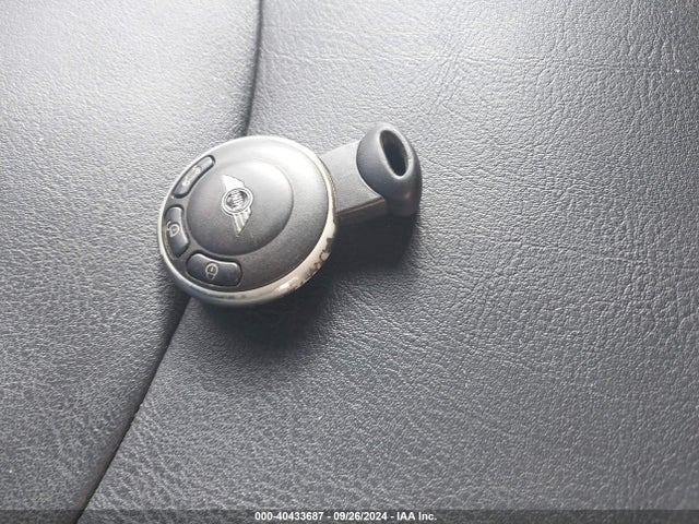 2009 MINI COOPER WMWMF33599TW70132 Photo 10
