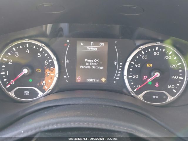 ZACCJABB5JPH74383 Jeep Renegade Latitude Fwd