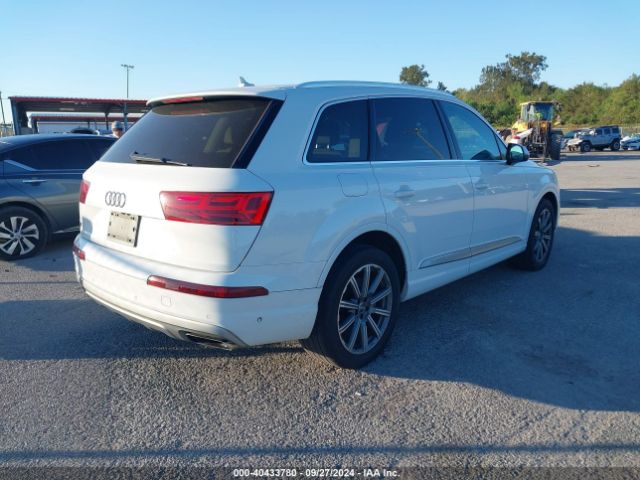 WA1VAAF77KD017364 Audi Q7 55 Premium