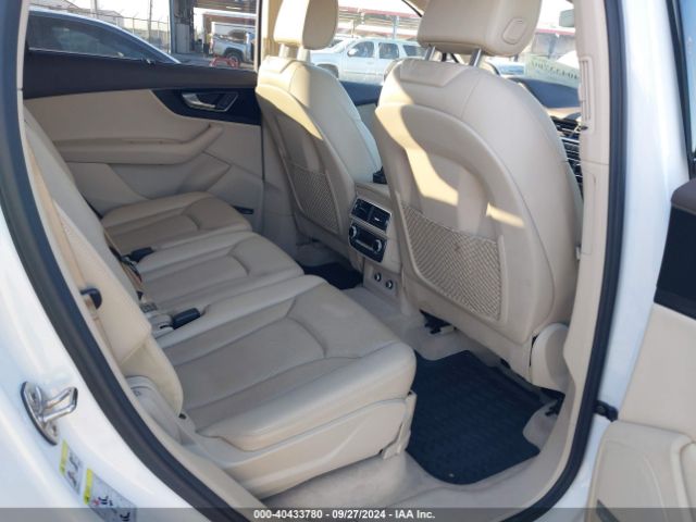 WA1VAAF77KD017364 Audi Q7 55 Premium
