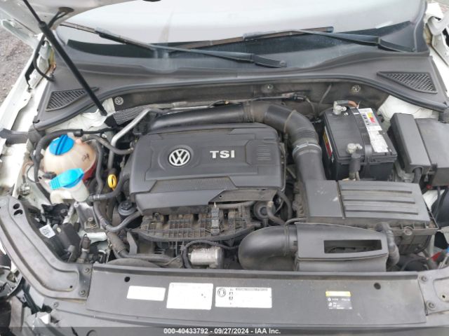 1VWDT7A37HC068023 Volkswagen Passat 1.8t R-line