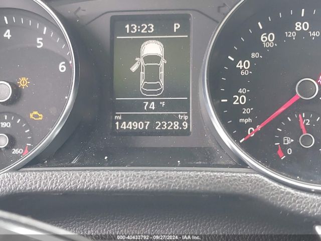 1VWDT7A37HC068023 Volkswagen Passat 1.8t R-line