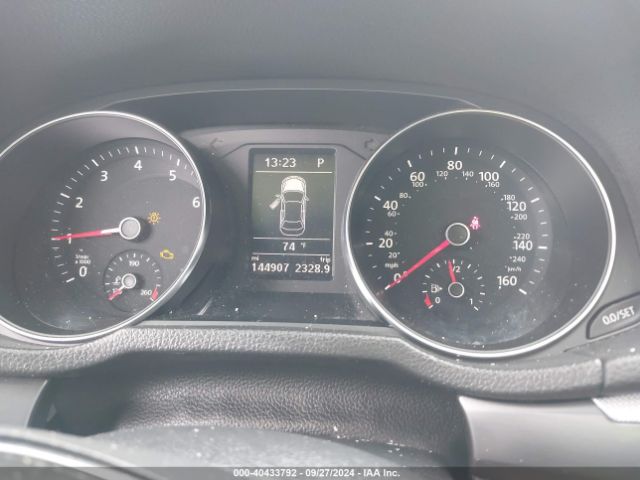 1VWDT7A37HC068023 Volkswagen Passat 1.8t R-line