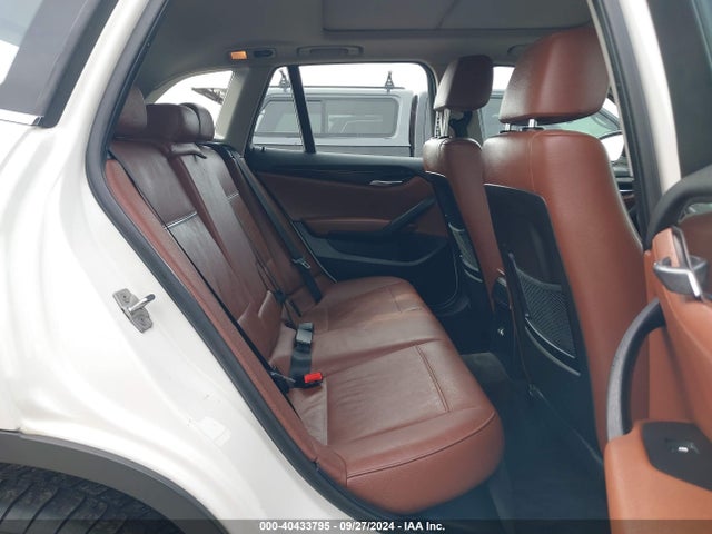 BMW X1 Xdrive28i 2014 WBAVL1C5XEVY22094 Image 8