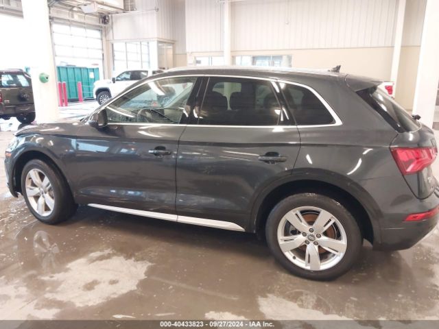 WA1BNAFY7K2079875 Audi Q5 45 Premium