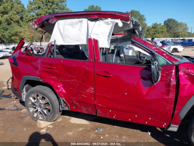 2T3C1RFV8MW173557 Toyota Rav4 Xle Premium