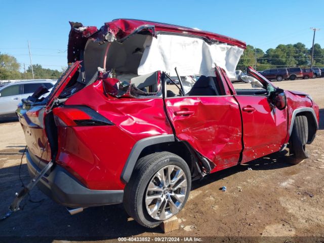 2T3C1RFV8MW173557 Toyota Rav4 Xle Premium