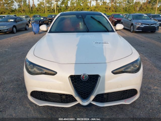 ZARFAECN4J7568939 Alfa Romeo Giulia Ti Sport Rwd