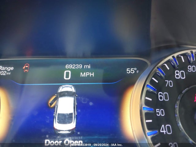 1C3CCCEG6FN592970 Chrysler 200 C