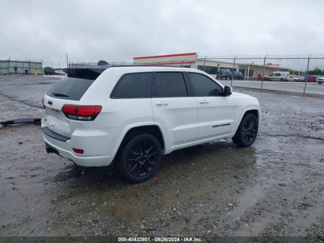 1C4RJEAG6JC392561 Jeep Grand Cherokee Altitude 4x2