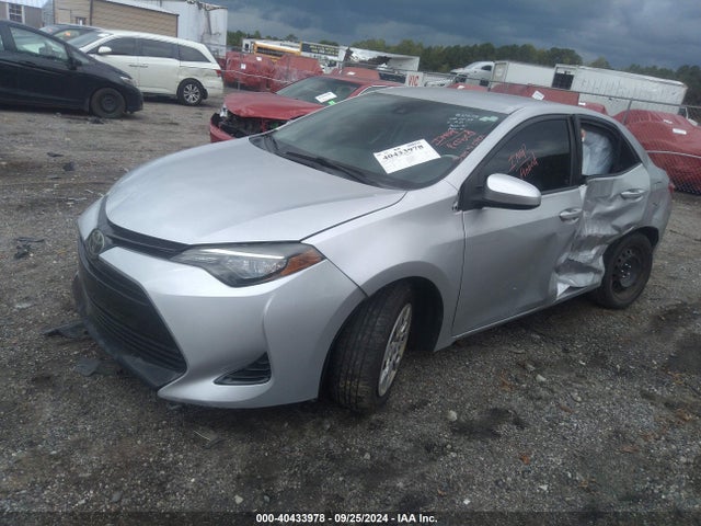 Toyota COROLLA LE 2017 5YFBURHE8HP570735 Image 2