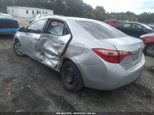 Toyota COROLLA LE 2017 5YFBURHE8HP570735 Image 3