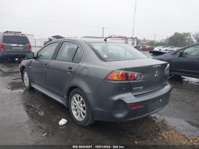 2011 MITSUBISHI LANCER JA32U2FU7BU004883 Photo 2