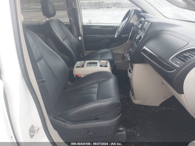 2C4RC1CG1ER252057 Chrysler Town & Country Touring-l
